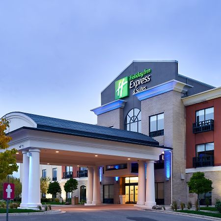 Holiday Inn Express Hotel & Suites Dieppe Airport By Ihg Moncton Exterior foto