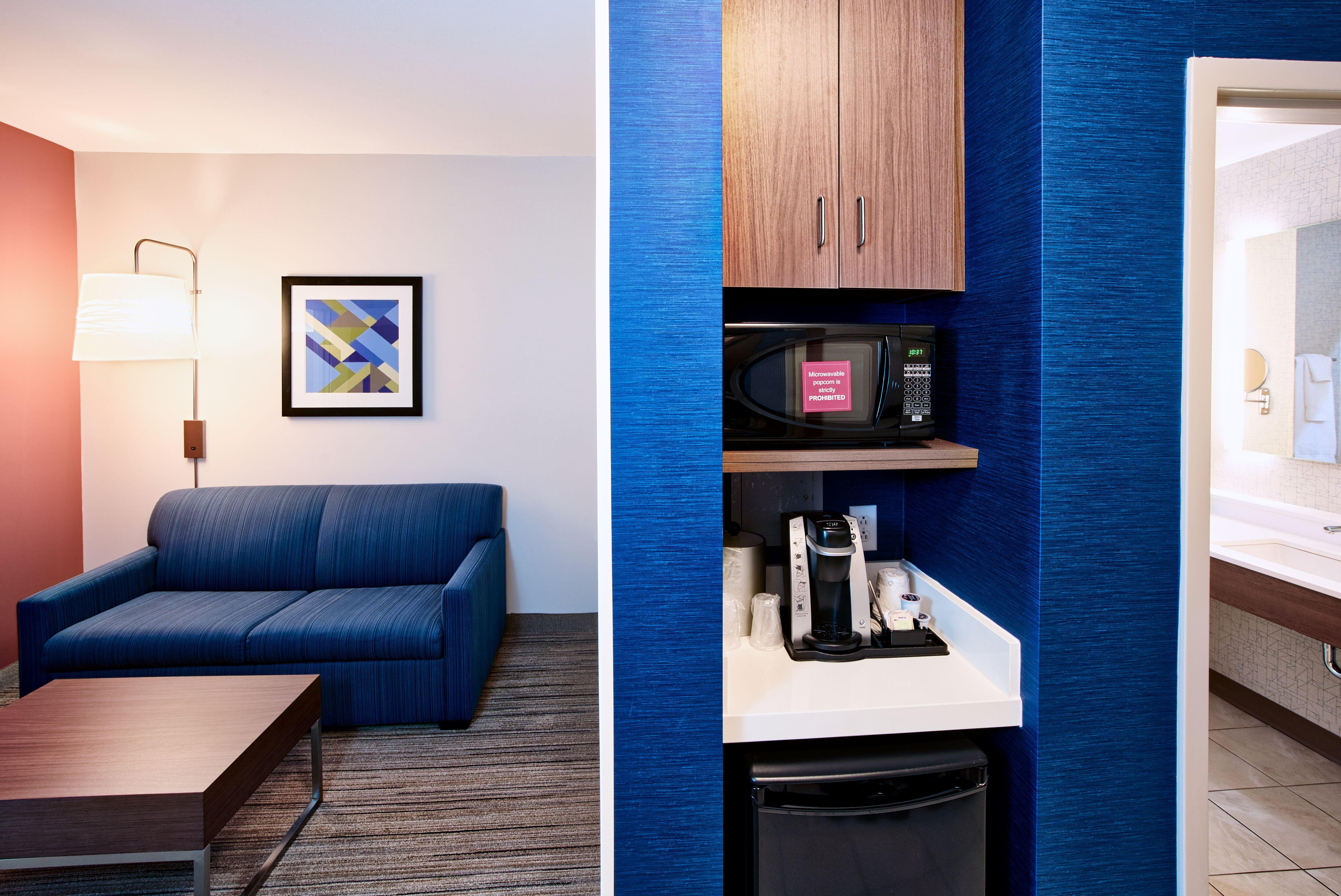 Holiday Inn Express Hotel & Suites Dieppe Airport By Ihg Moncton Exterior foto