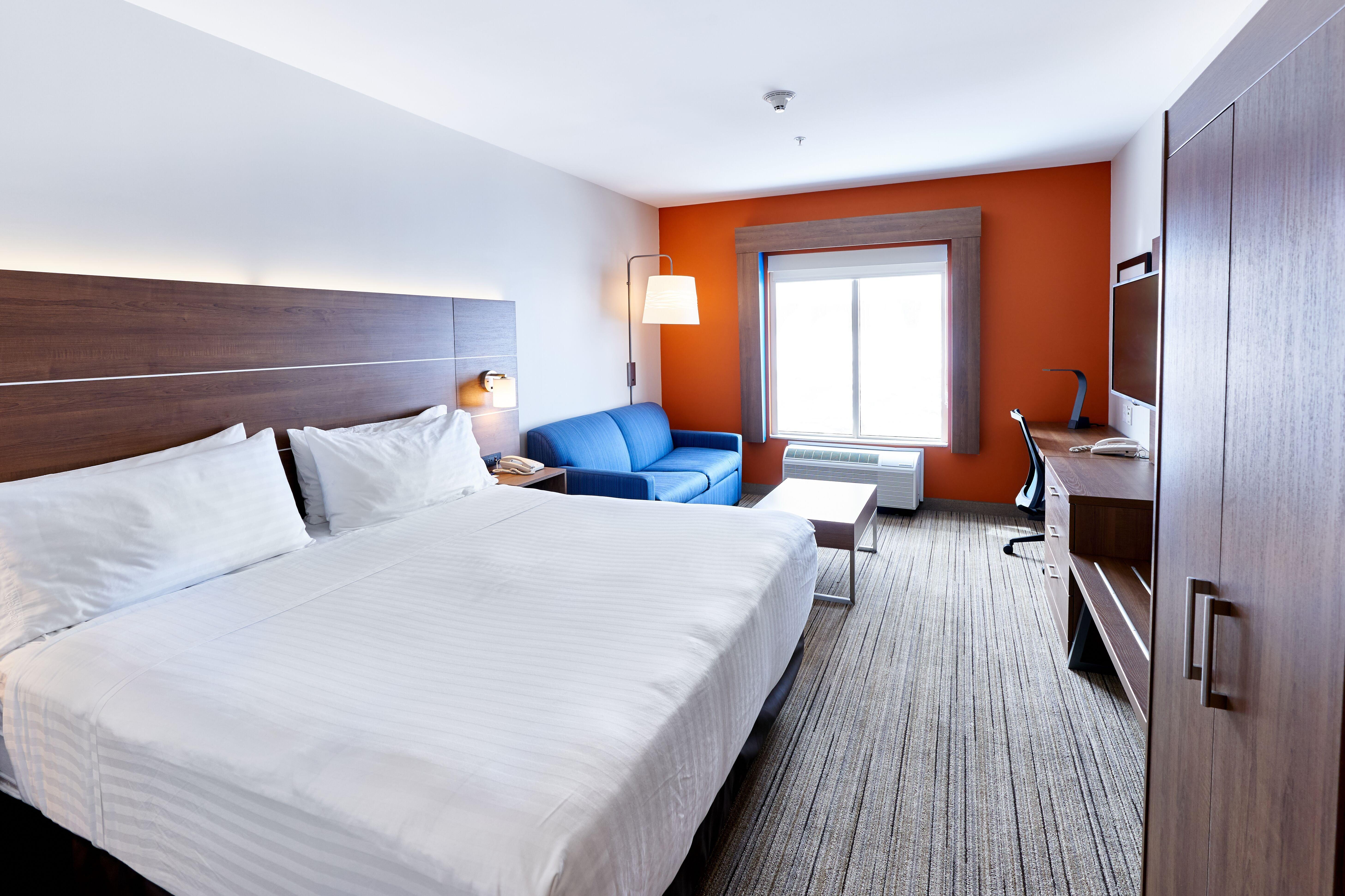 Holiday Inn Express Hotel & Suites Dieppe Airport By Ihg Moncton Exterior foto