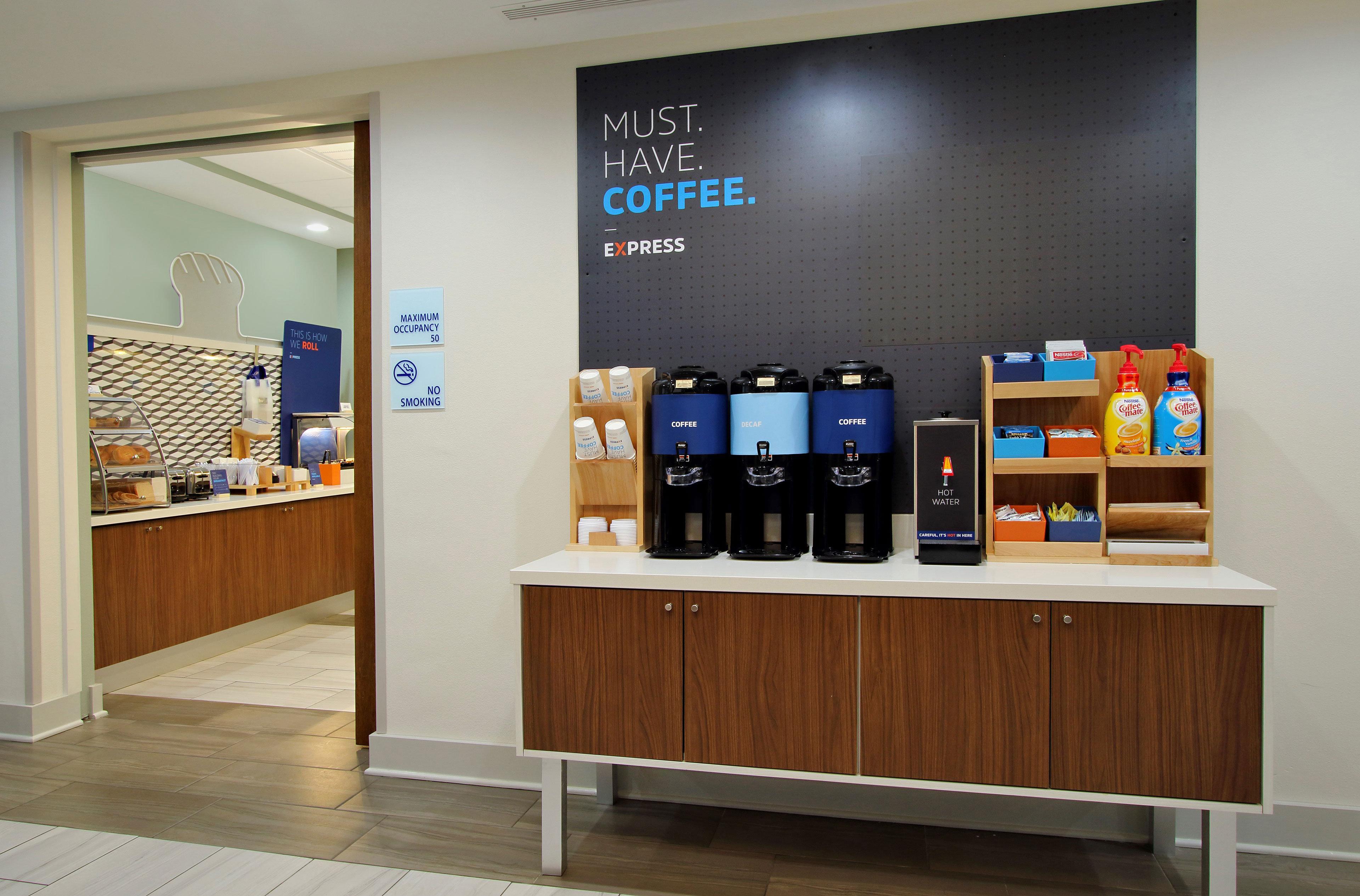 Holiday Inn Express Hotel & Suites Dieppe Airport By Ihg Moncton Exterior foto