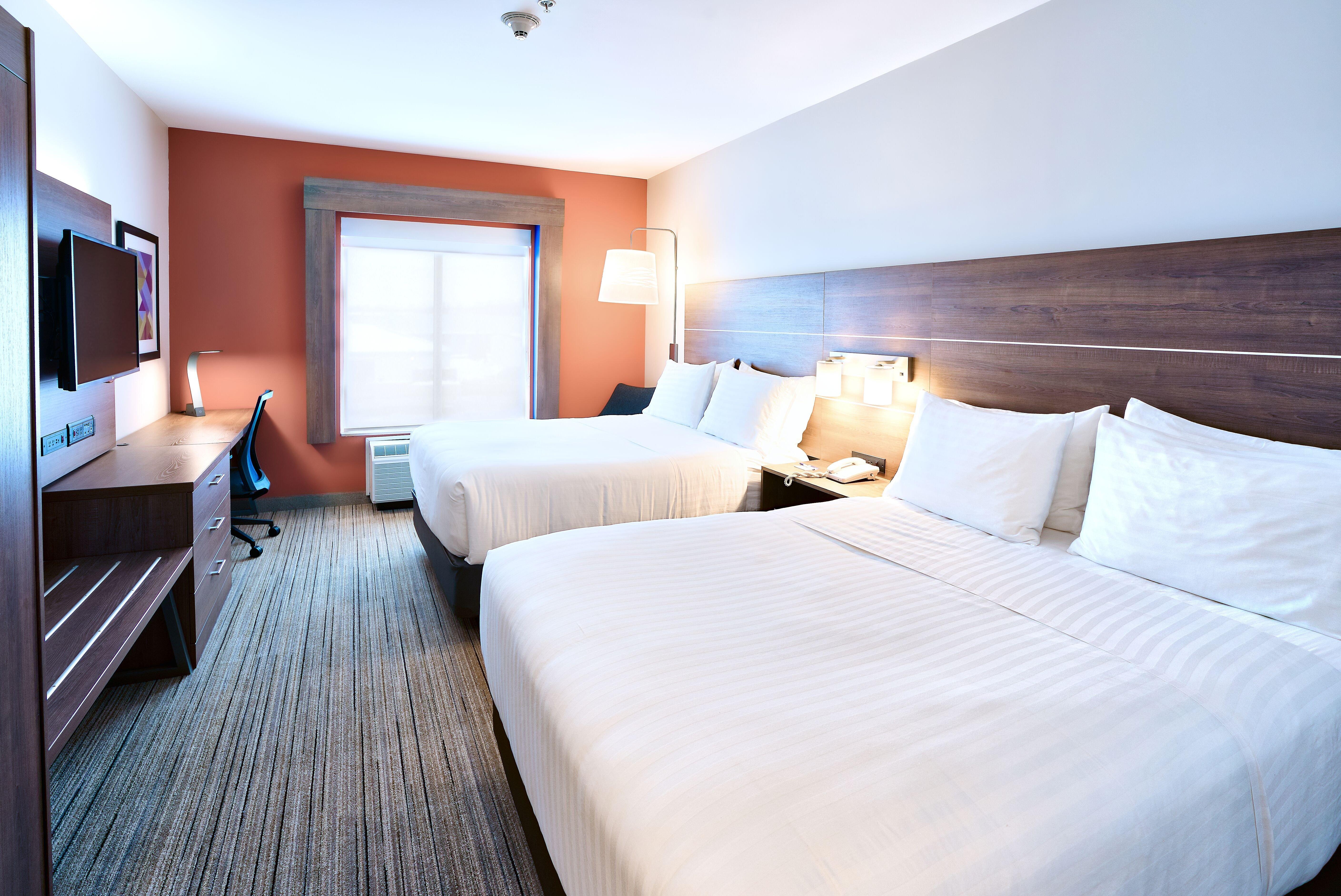 Holiday Inn Express Hotel & Suites Dieppe Airport By Ihg Moncton Exterior foto